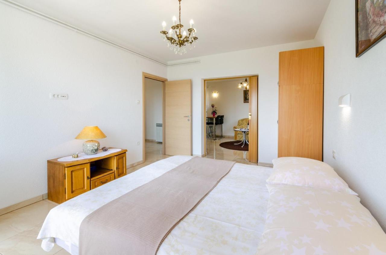 Apartment In Novi Vinodolski 15274 Povile Dış mekan fotoğraf