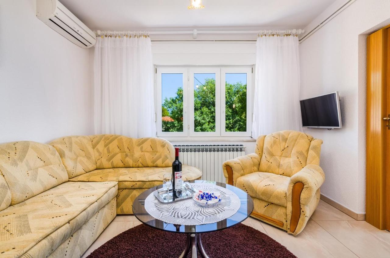 Apartment In Novi Vinodolski 15274 Povile Dış mekan fotoğraf
