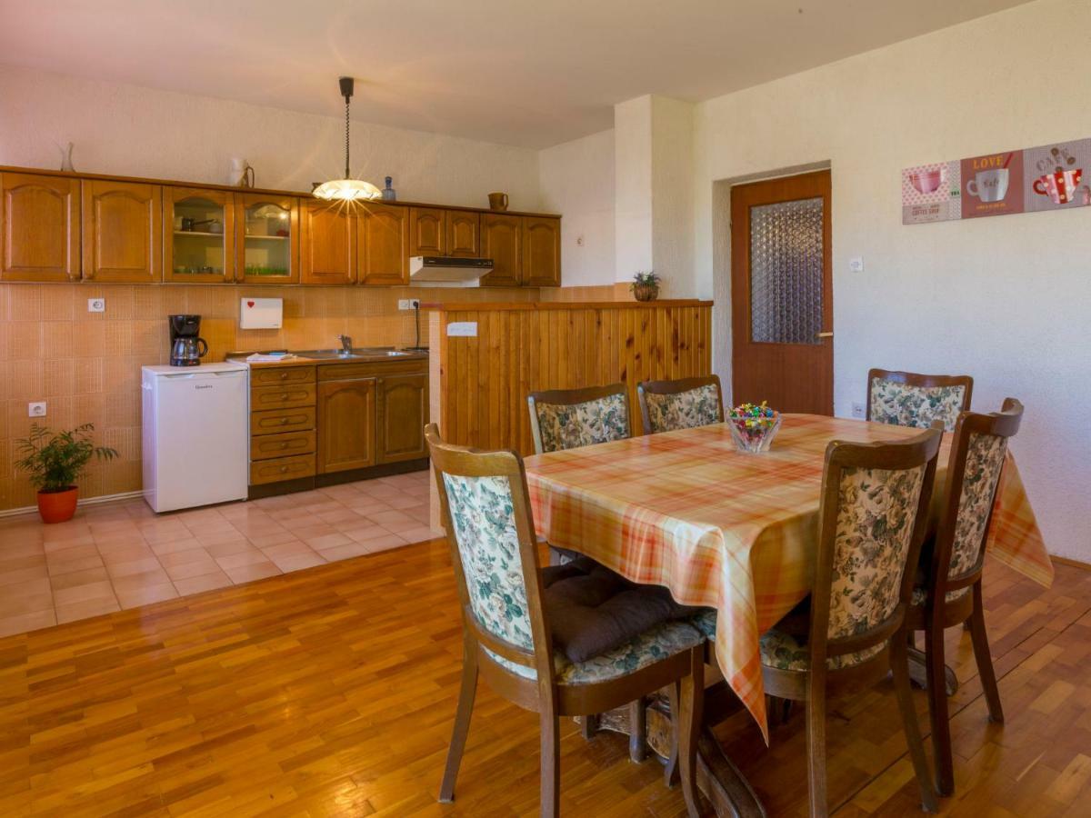 Apartment In Novi Vinodolski 15274 Povile Dış mekan fotoğraf