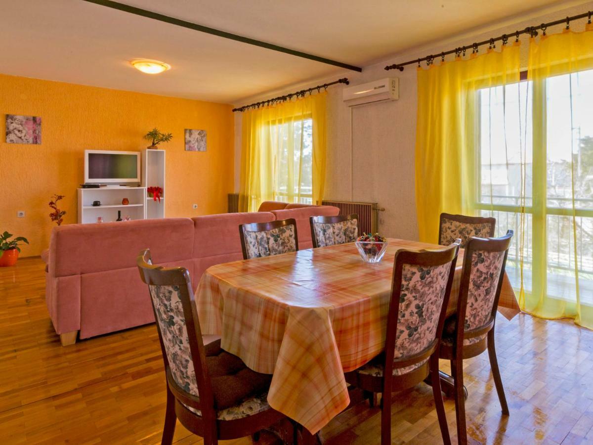 Apartment In Novi Vinodolski 15274 Povile Dış mekan fotoğraf